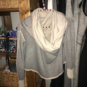 Lululemon 4 way sweater sz6